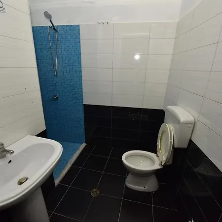 بيت شباب Kultura شكودر